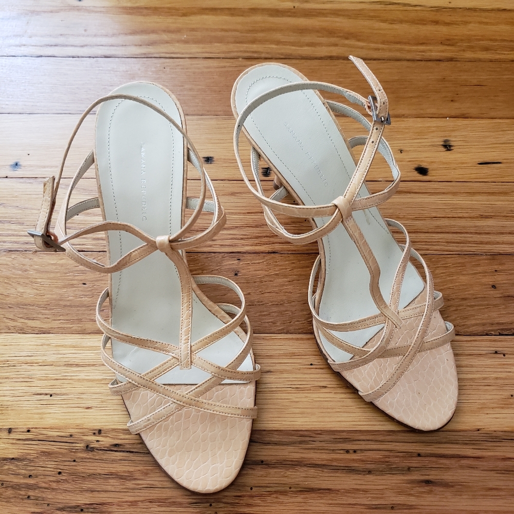 Banana Republic leather strappy heels